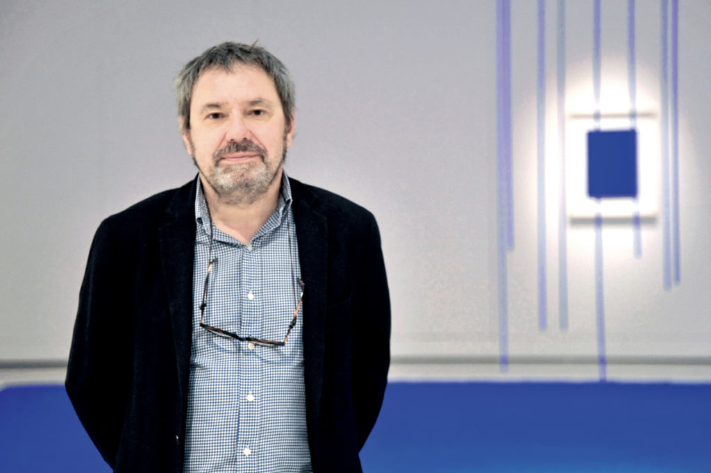 Portrait de Benoit Decron dans le Musée Soulages (Rodez)