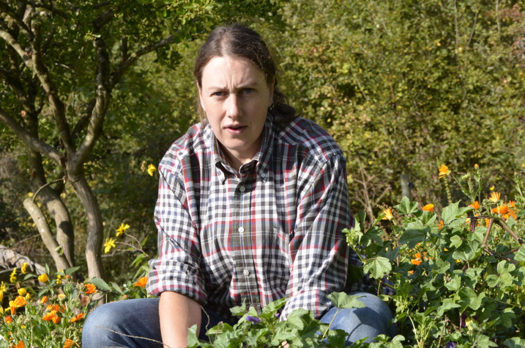 Sarah DESPINOY <br>“Les plantes ça coulait dans mes veines” 1 Cueilleuse