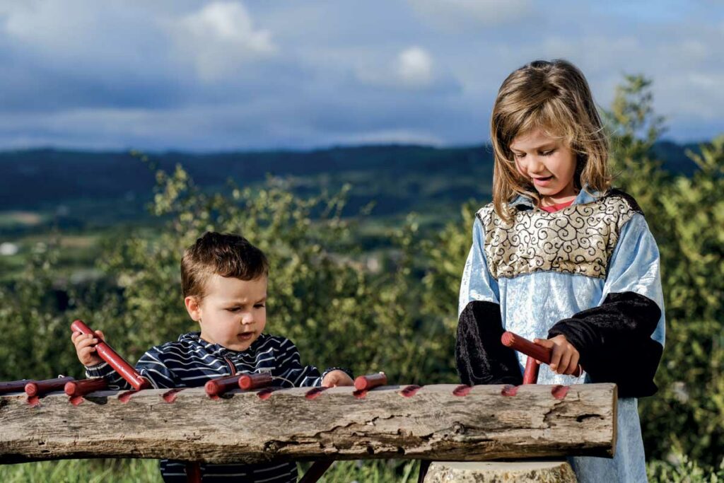 Jeux de printemps au Château de Calmont 2 jeux au château de calmont